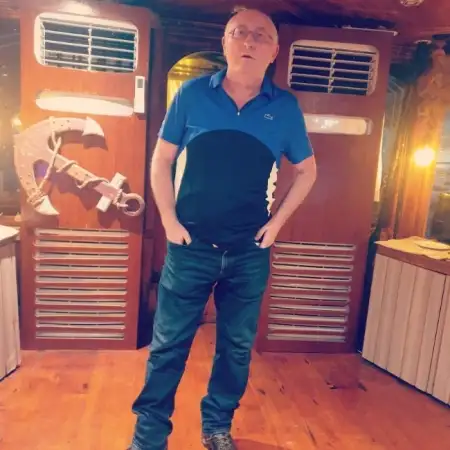 Happyuser, 65ראשון לציון 
