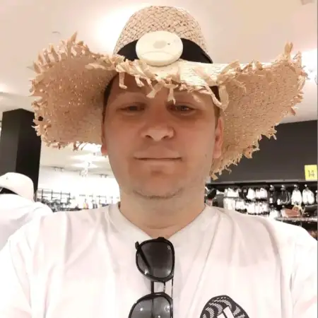 Misha, 47ערד 