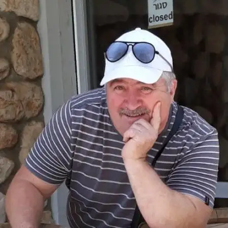 alex, 67 חיפה