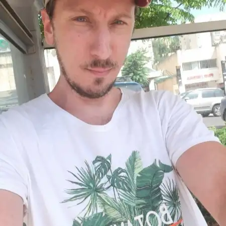Artiom, 47חיפה 