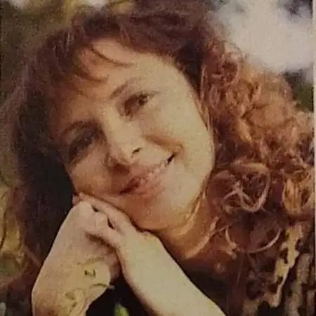 Alya, 51בת ים 