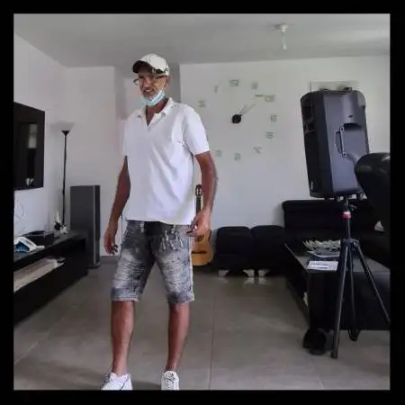 Roni, 55ראשון לציון 