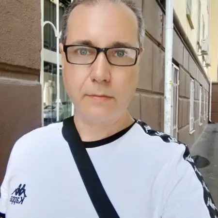 Mihail, 51