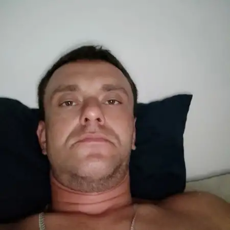 Andrew, 44ראשון לציון