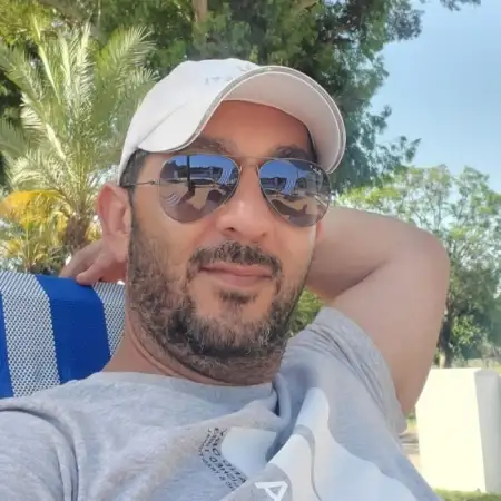 Ruslan, 48תל אביב