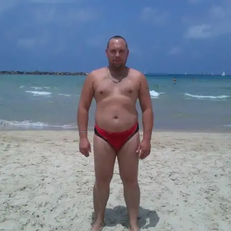 Anton, 43פתח תקווה
