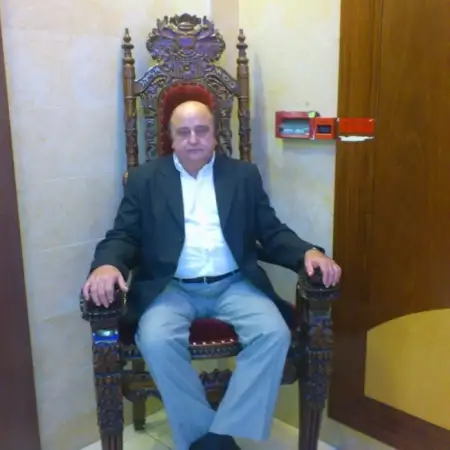 Mark, 71גבעתיים
