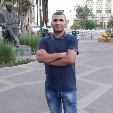 Qutaiba, 44פתח תקווה
