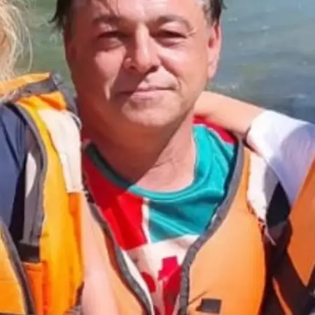 Konstantin, 49בת ים 