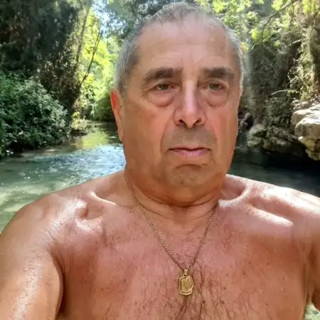 Leonid, 76 נהריה