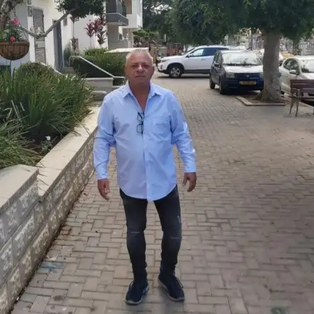 קובי, 61חולון