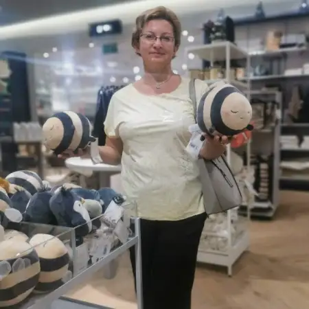 Violet, 54ראשון לציון