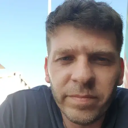 Alex, 44פתח תקווה
