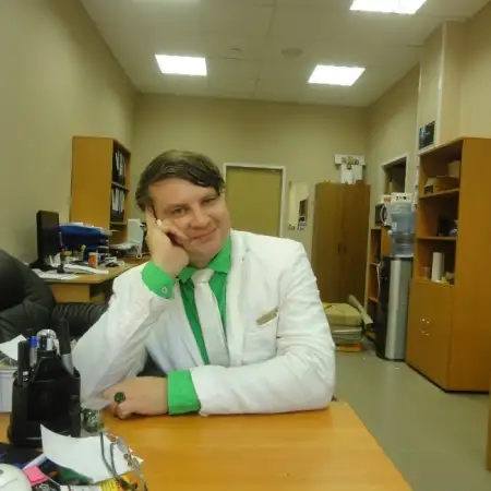 Aleksandr, 45 