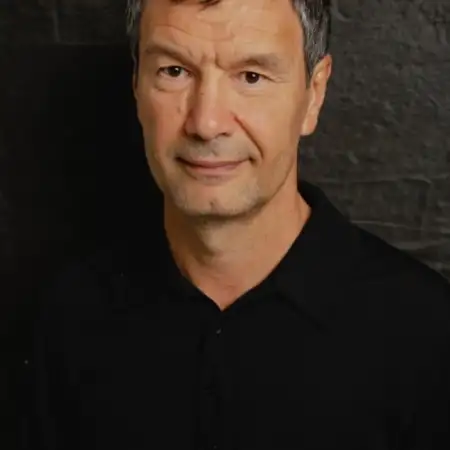 Rustam, 49