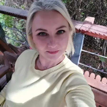 Katya, 56ראשון לציון