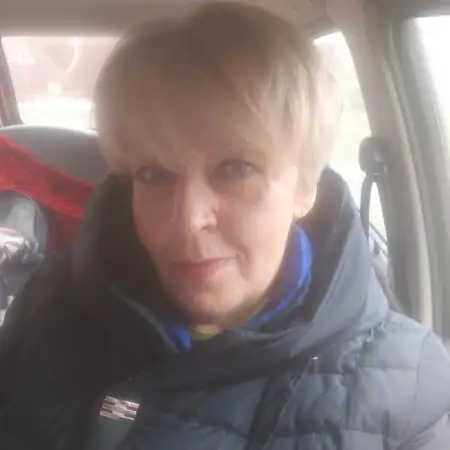 Valentina, 58