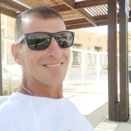 Konstantin, 50 ערד