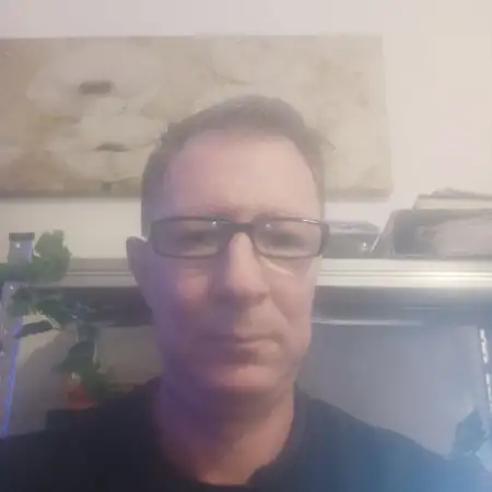 Mihail, 54חיפה 