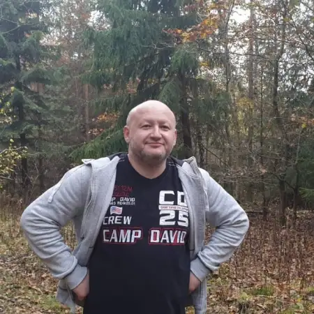 Ilya, 54