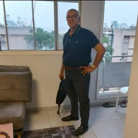 אבי, 51 חיפה