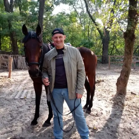Vladimir, 56אריאל 