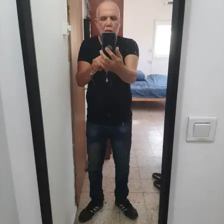 שמוליק, 61אזור 