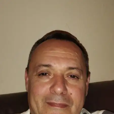 Stas, 52