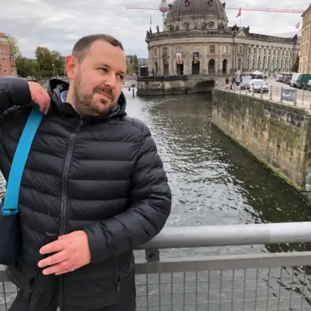 Evgeni, 42