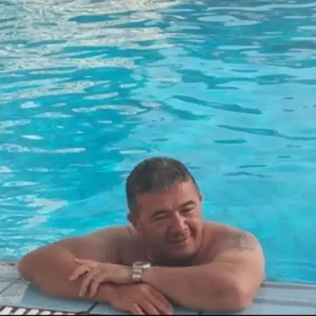 Moys, 60חיפה