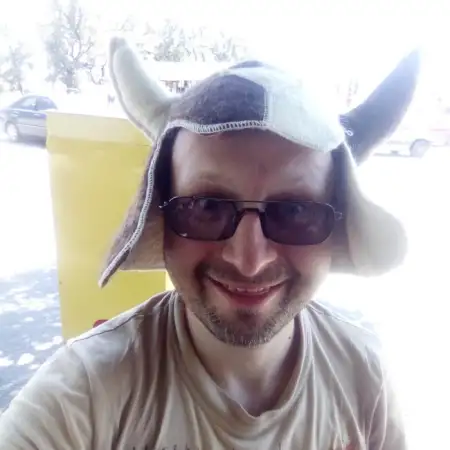 Ilya, 48