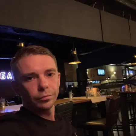 Stas, 41