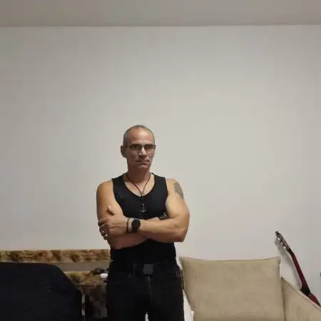 Vladimir, 58חולון
