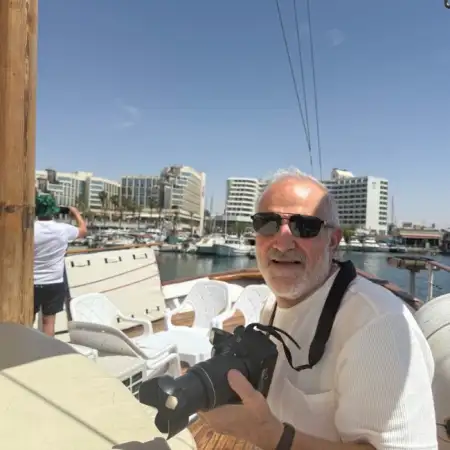 Viktor, 66ירושלים