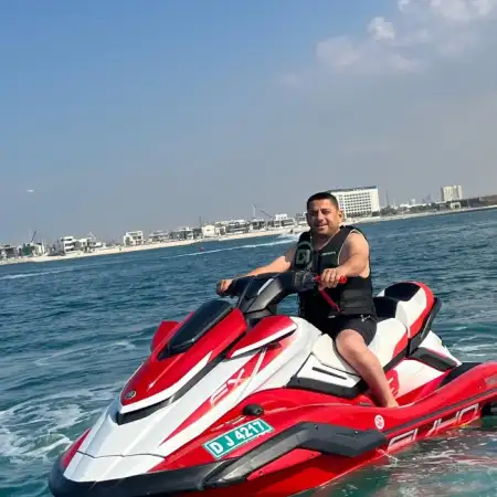 Yulian, 42אור עקיבא