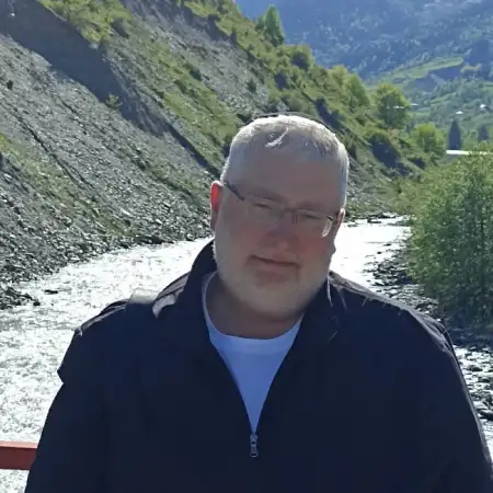 Mihail, 47