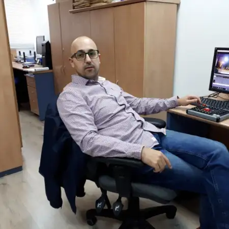 אריאל, 49תל אביב