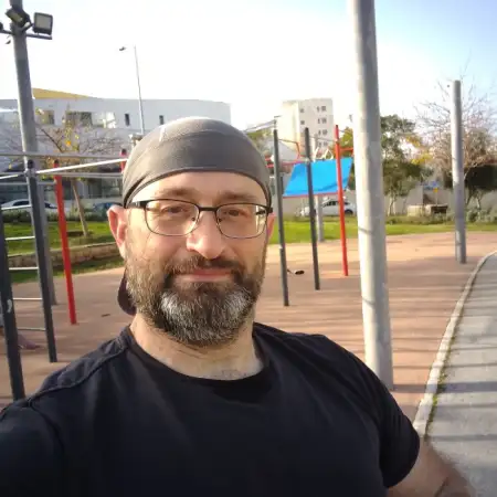 Vlad, 46 חיפה
