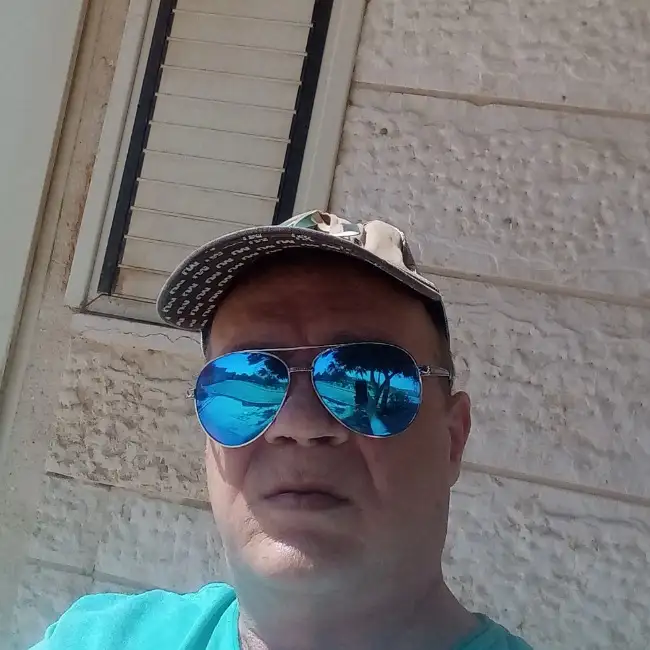 Viktor, 62