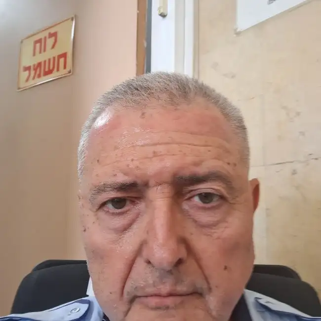 Ilya, 66