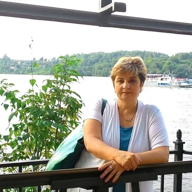 Sofiya · 63 ·